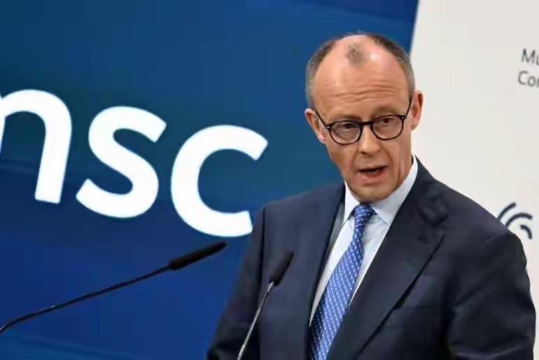 德国总理一句话，美国人听了很生气，中国人听了很冷静，就怕是“捧杀”！