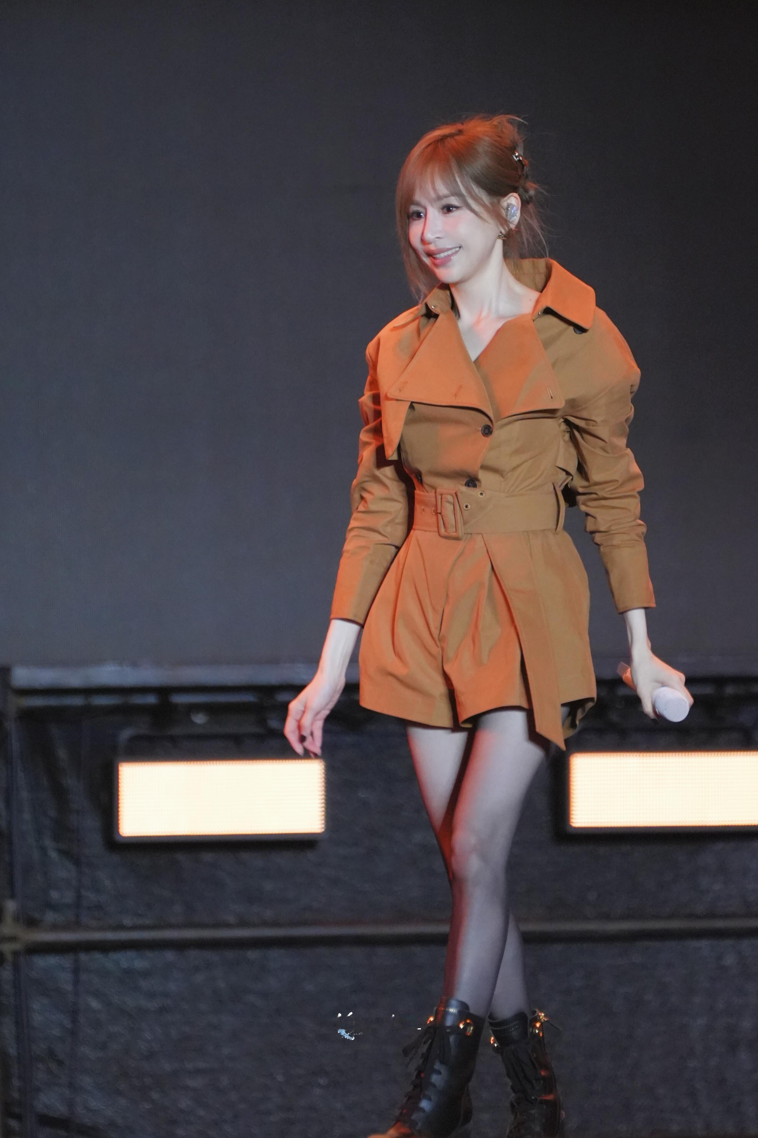 王心凌x演唱会黑丝造型·🉑甜🉑辣🔥