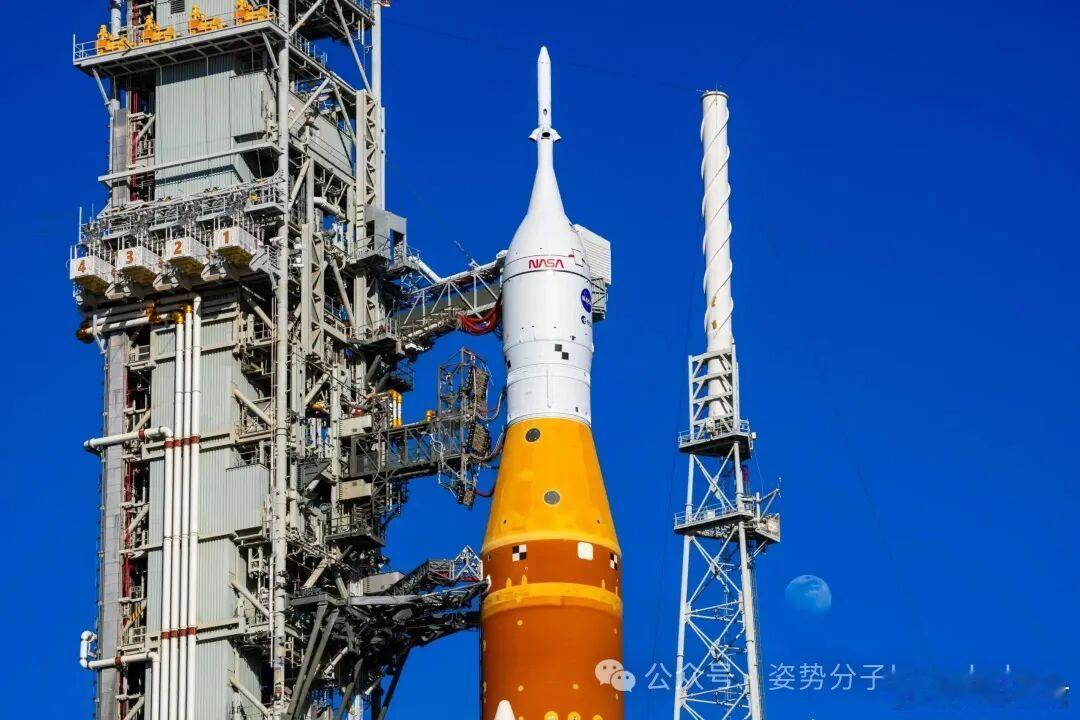 登月还得看中国！美国那边，又推迟了，这次又咋了？2月11日，中国在文昌航天发射场