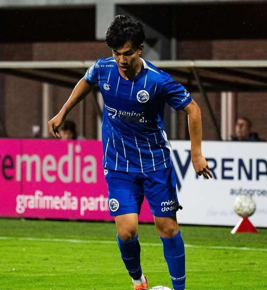 别惦记进球了。他替补20分钟，造了7张黄牌。当王博豪在荷乙第87分钟被换上，