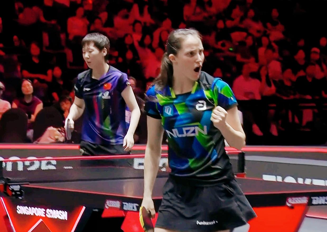 侯英超提醒：鳗鱼要有多拍的准备，温特防弧球防守很好。结果鳗鱼还是吃了亏。