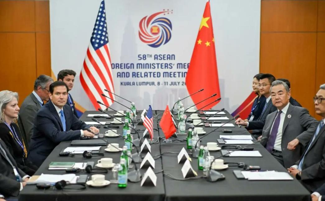 太不同寻常了！中美双方都直奔主题！中美都非常的有默契，到达德国慕尼黑，鲁比奥第一