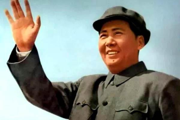 毛主席那一代人不光是做了自己该做的事情，更难得的是一代人吃了两代人乃至三代人的苦