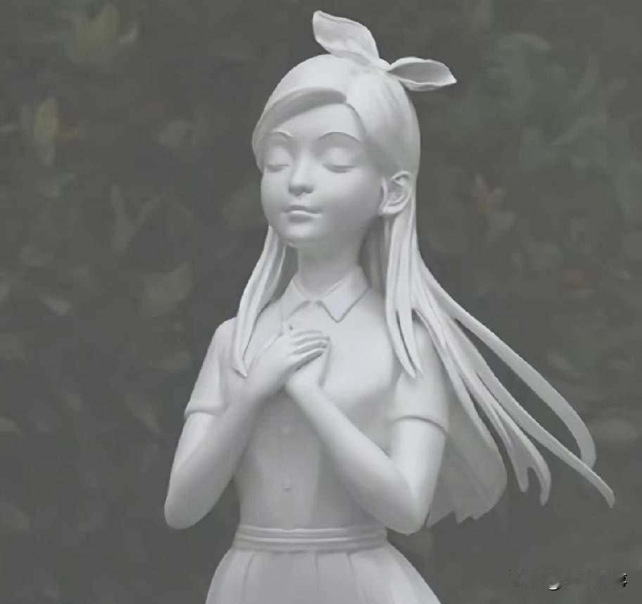 具俊晔这下算是白忙活了。他花整整一年雕的大S雕像，红布一掀开，现场气氛冷得不行