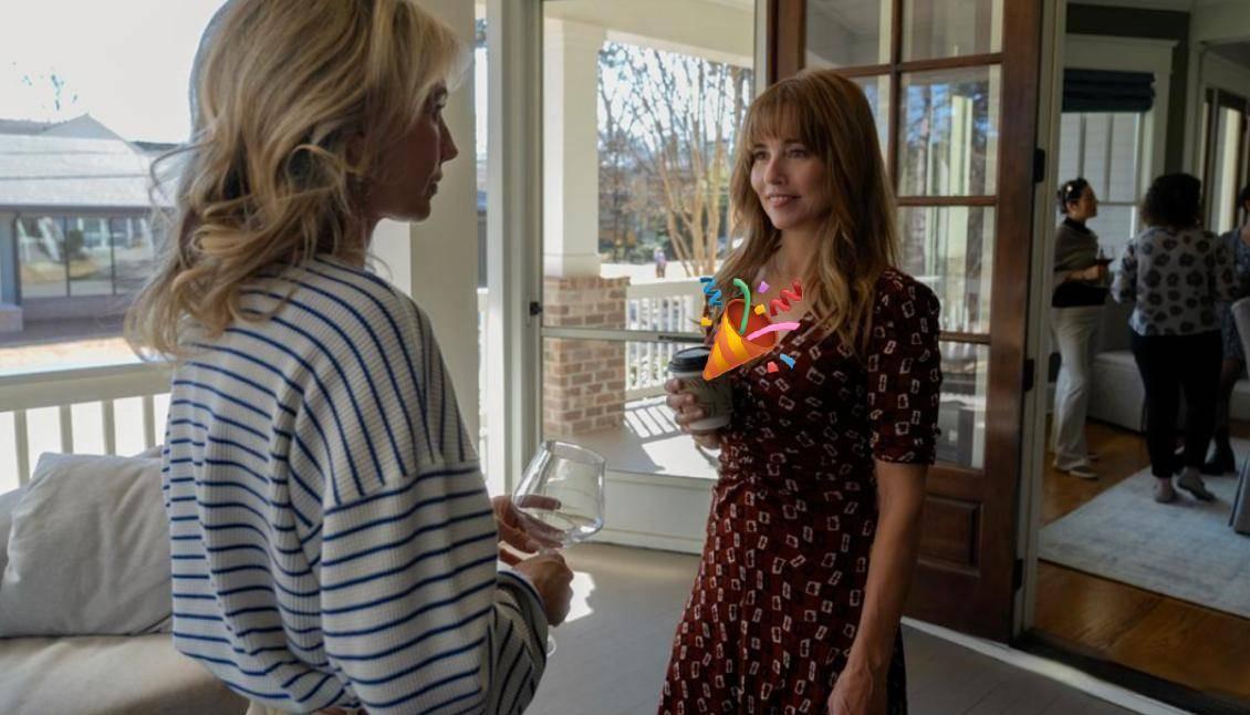 中年手语翻译弗洛伊德发现漫画里的蝙蝠侠没死，高兴地长舒一口气。他转头就和气象主