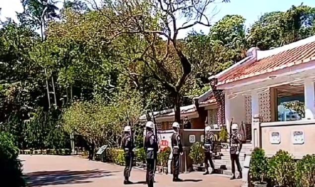 这是想要认祖归宗？台湾这两天又出了一件大事，2026年4月12日，校长曾孙蒋友松