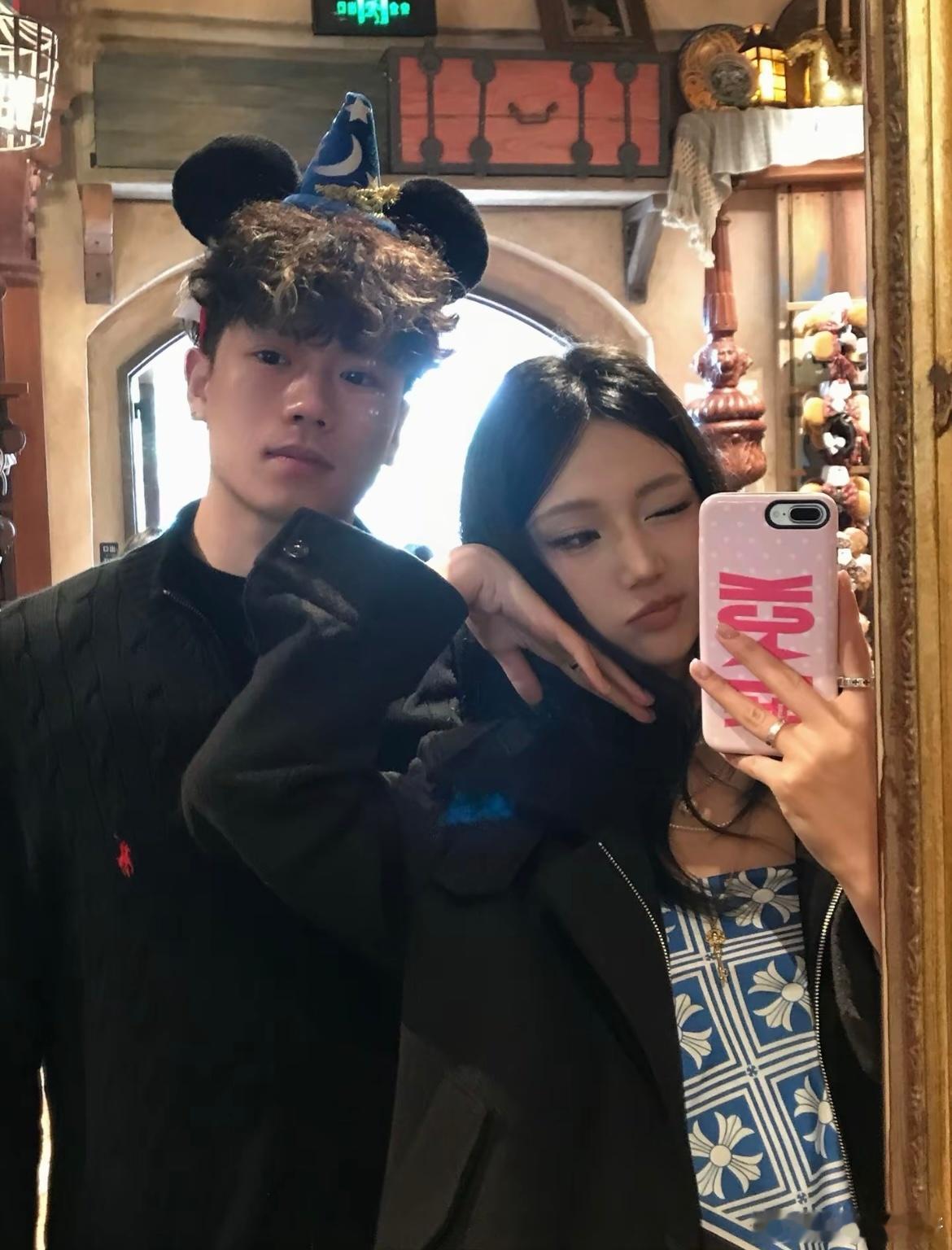 在迪士尼度过的两周年