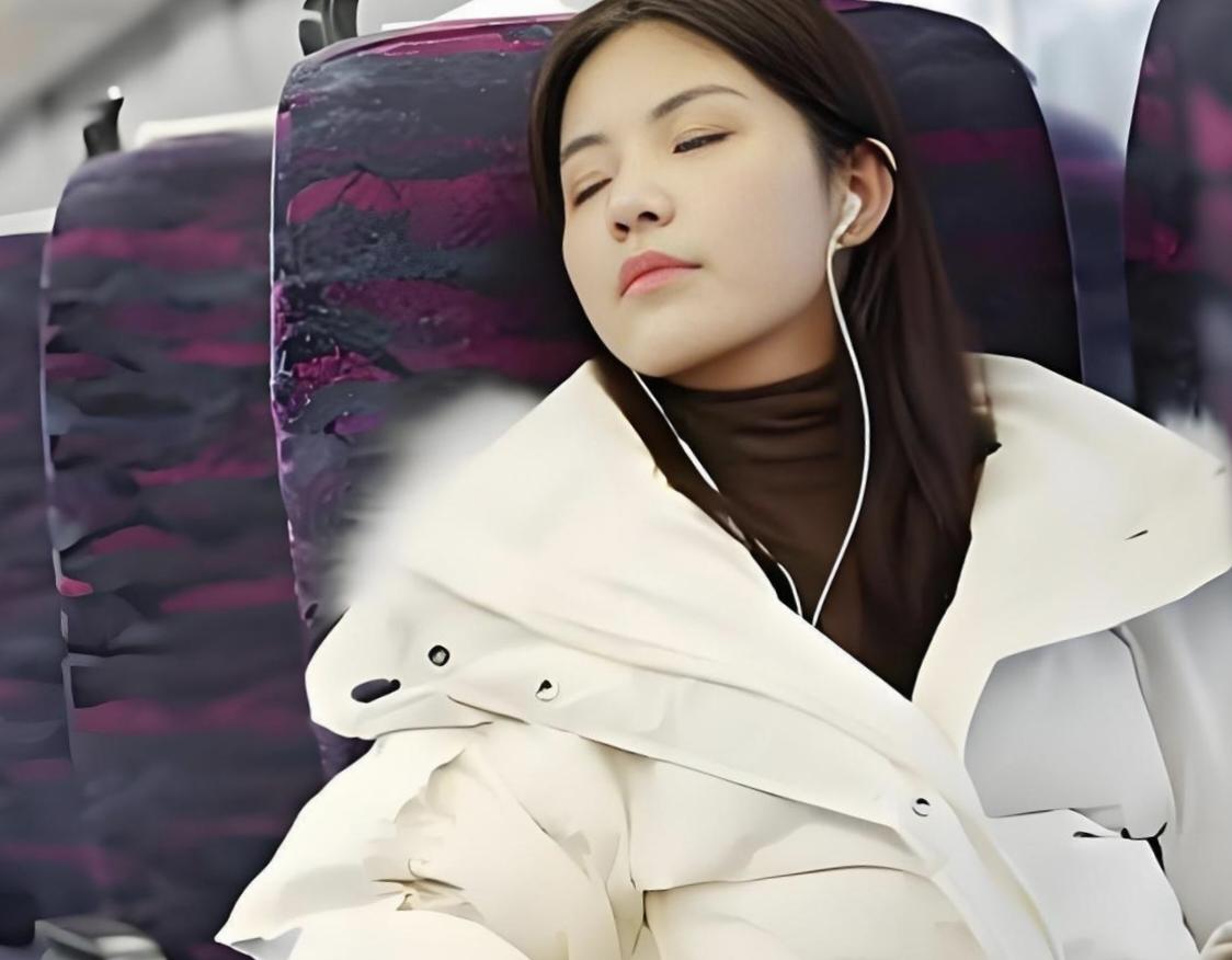 火车开过站的瞬间,我结束了六年感情:原来沉默的告别最体面家人们谁懂啊!和相