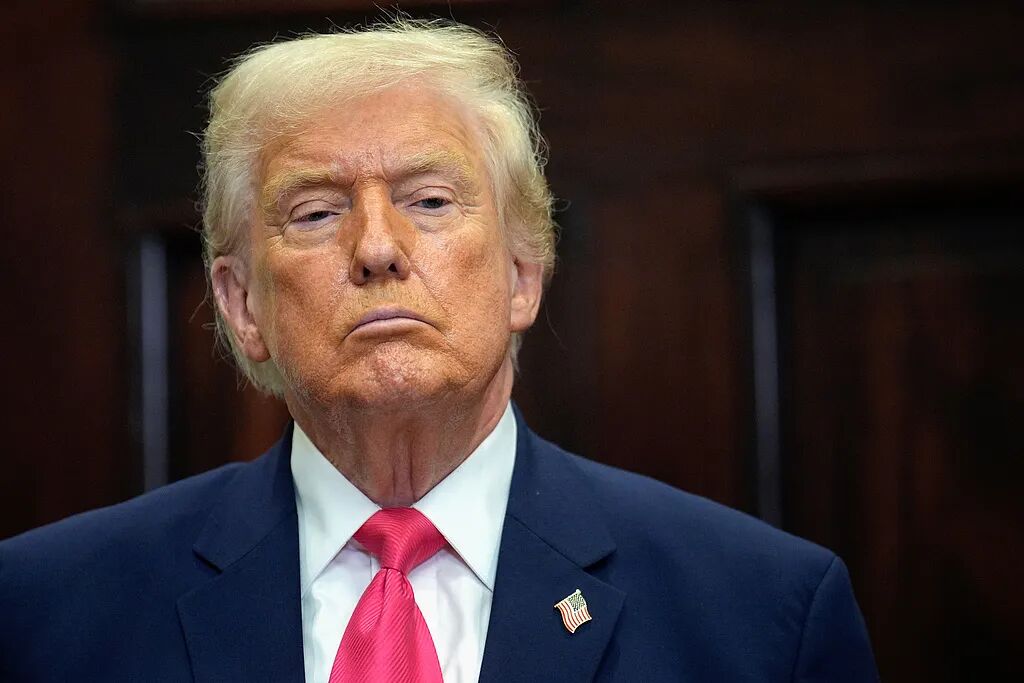 “美国将调整与中国的经济关系”