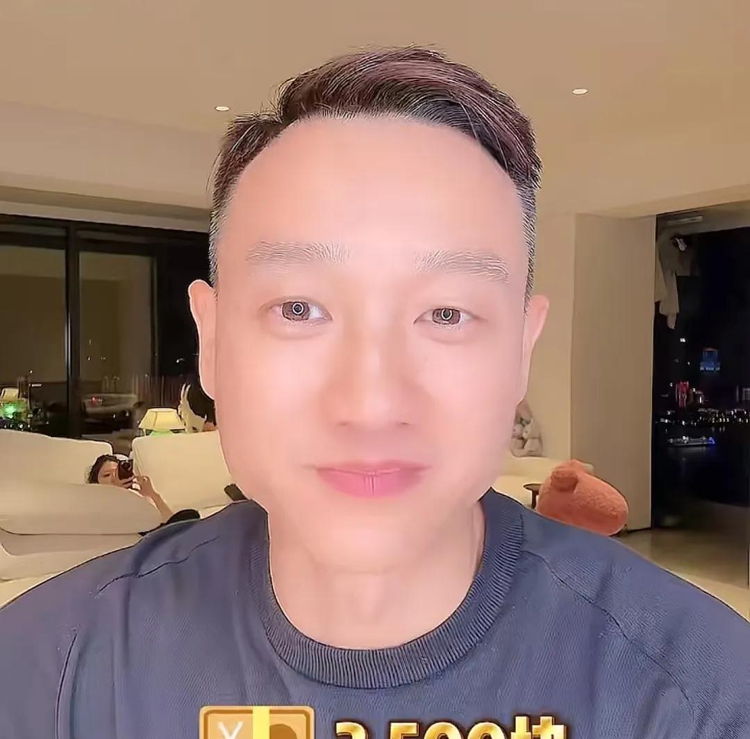 这孩子真不错杨威说:“杨阳洋在香港读书，每个月生活费3500块，听起来不少，但