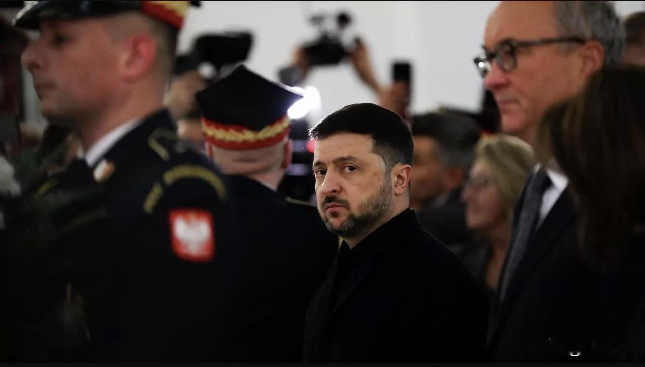 莫斯科，1月2日俄新社。据MyslPolska报道，波兰一位议员匿名表