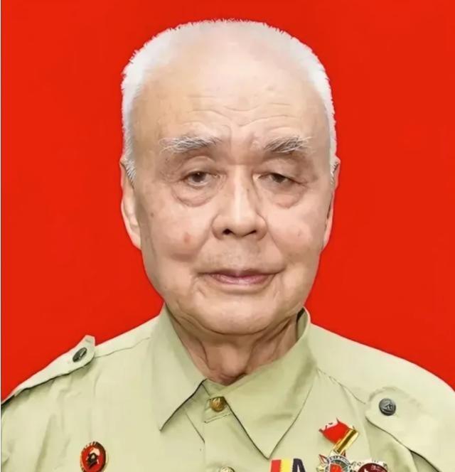 1952年，上甘岭战役中，美军正在发起进攻，唐章洪突然尿急，他竟尿在迫击炮上，谁