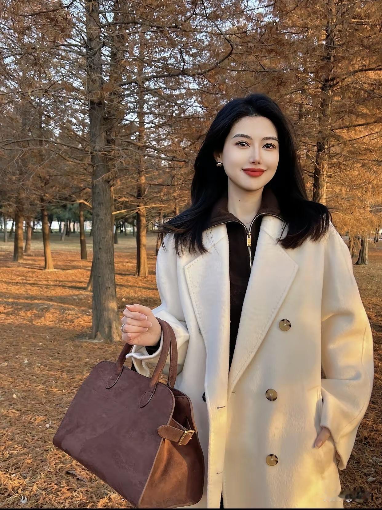 给手机充电一小时，不如给心灵充电十分钟。