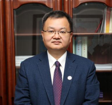 武大张校长要睡不着了学校出了事情，第一反应是等上面指示。这种应对方式屡见不