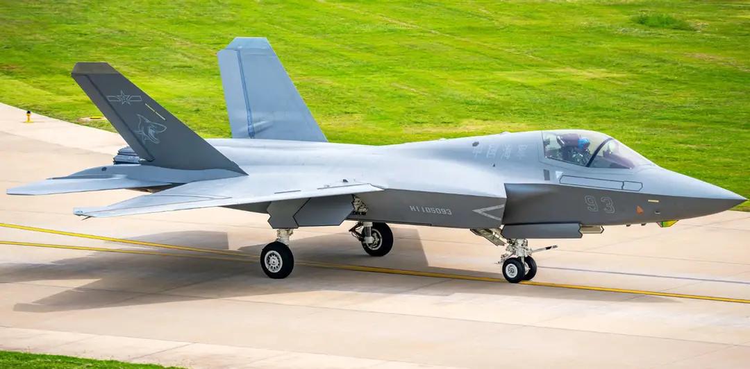 轮到空军放鹰了！最新消息沈飞扩产，歼35年量产将达三位数，最多将达到120架，