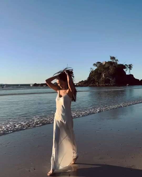 阳光沙滩孙芸芸