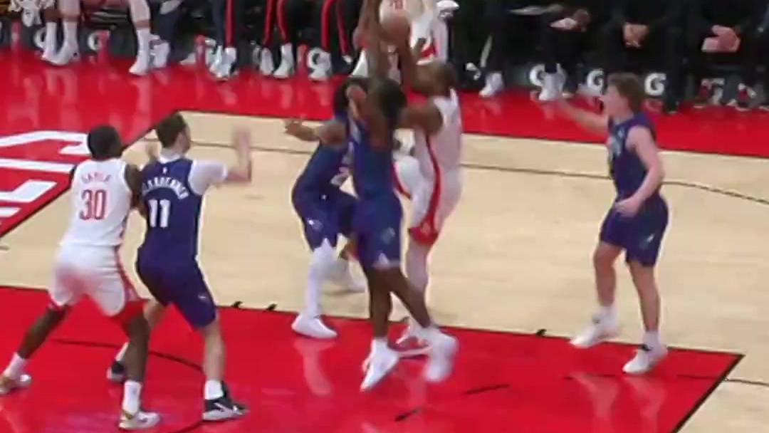 杜兰特绝杀两分！火箭险胜黄蜂精彩瞬间