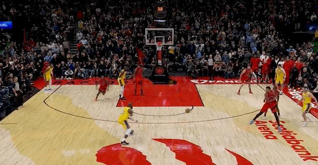 绝杀，绝杀啦！！！八村压哨三分，读秒绝杀猛龙！在刚刚结束的一场比赛中，湖人以