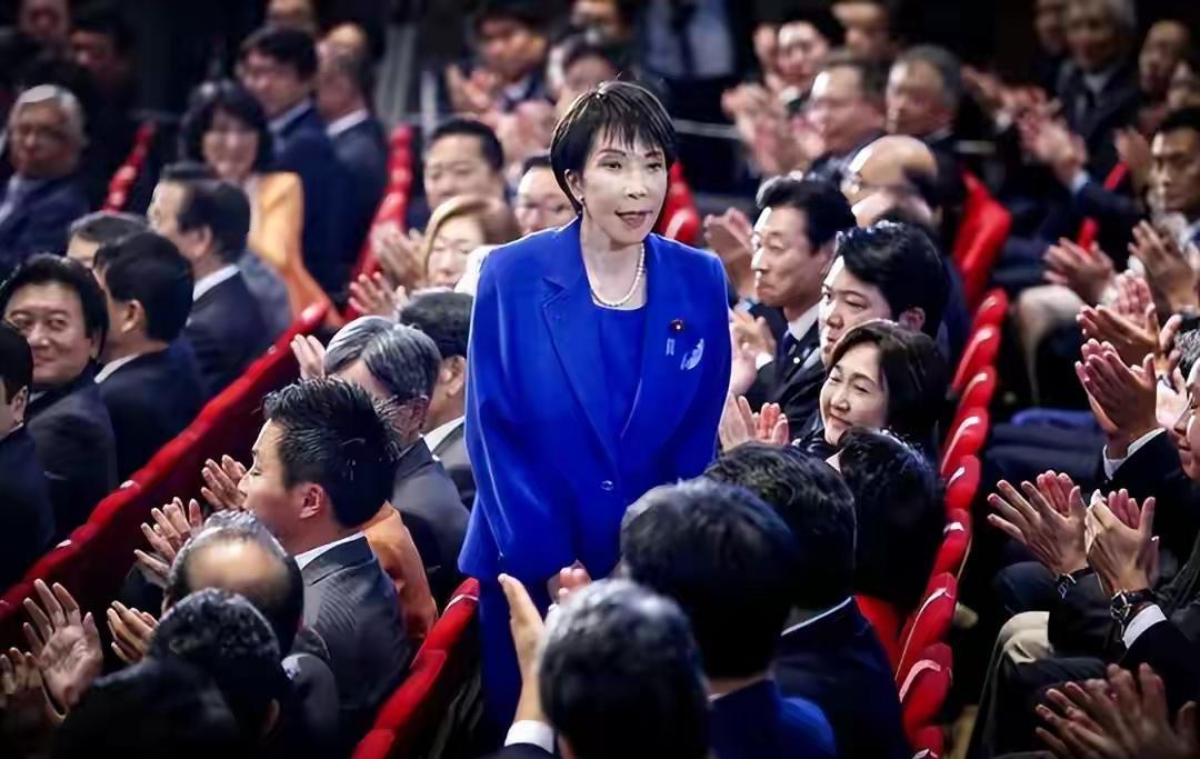 台湾资深媒体人陈世昌10月5日撰文提醒赖清德：不宜对高市早苗心存不切实际幻想。他