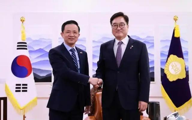中国大使很直白的忠告李在明：中韩关系有一条红线，韩国不可越过韩国政坛这几年风