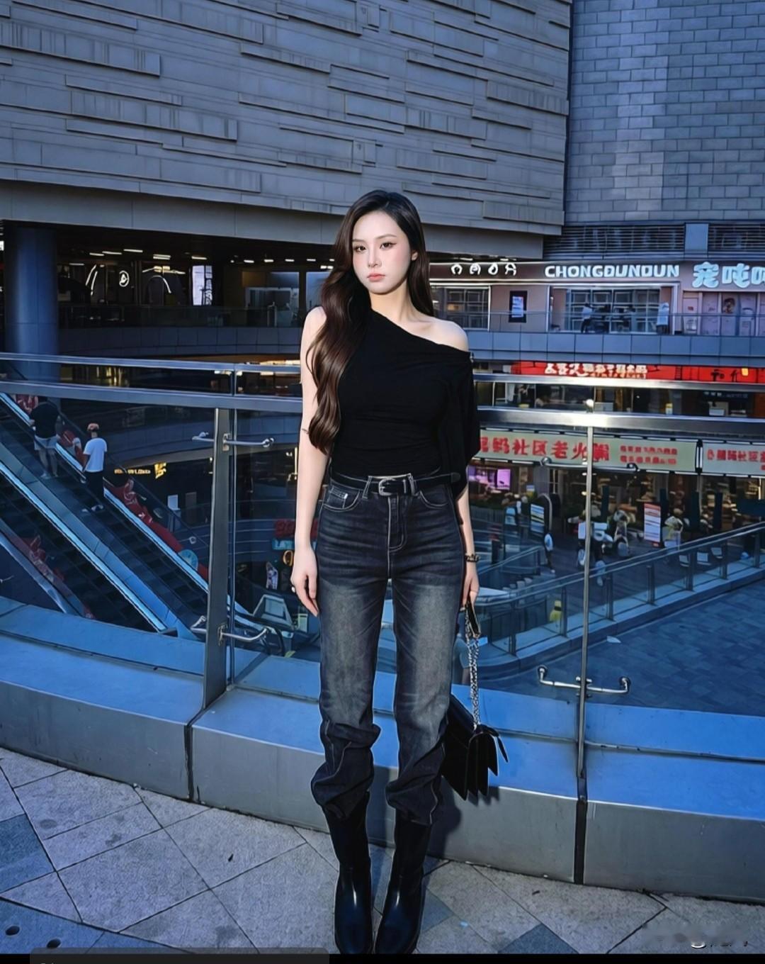 张颖颖最初否认自己是汪小菲前妻徐熙媛的“卧底”，大家不相信，关于“卧底”传言，现在她又一次公开声明不