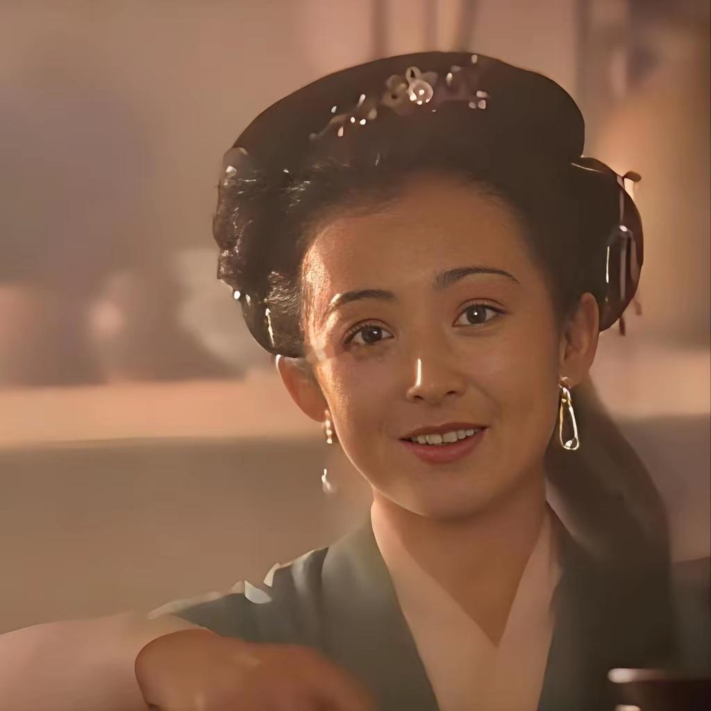 《太极张三丰》里跟李连杰过招的那个利落女演员，98版《水浒传》里蒋门神的娘子，走