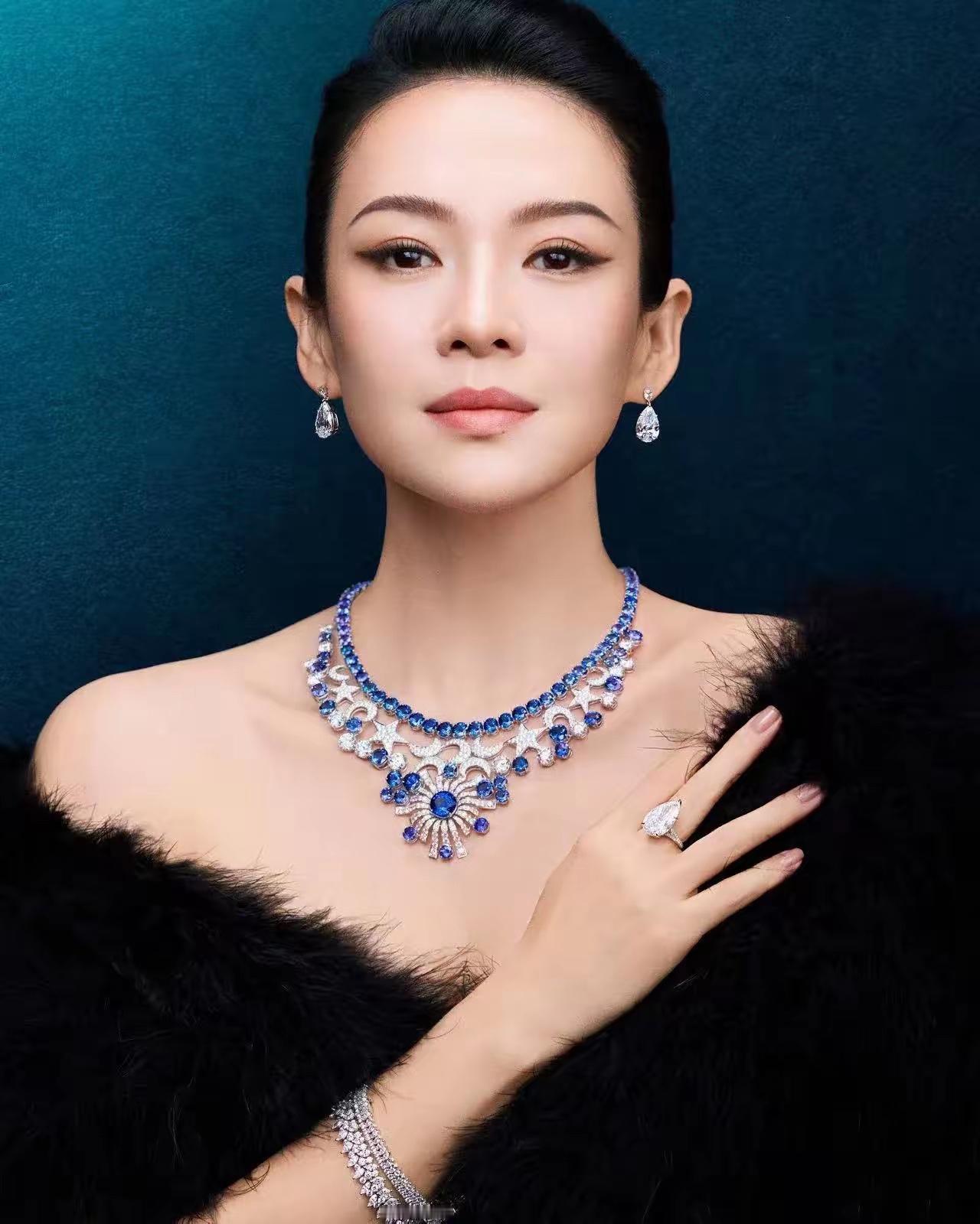 汪峰现在应该沉默了，不是因为事业发展不成功，不是因为和森林北感情不好了，而是他完
