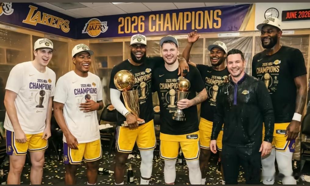 明年除去里弗斯的鸟权占位，湖人只有6500w的薪资空间，这还是文森特，可乐杯这两