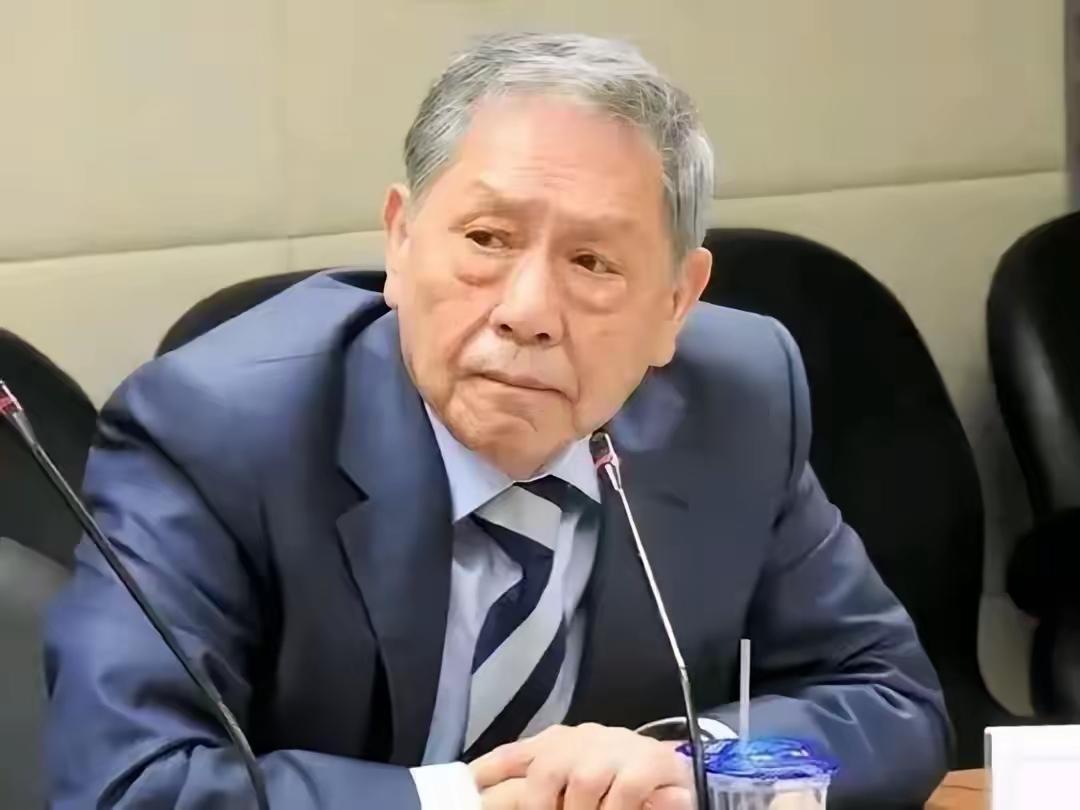 台湾退役中将帅化民说：很多人说中国现在的军事力量在世界数一数二，应该收台湾，揍日