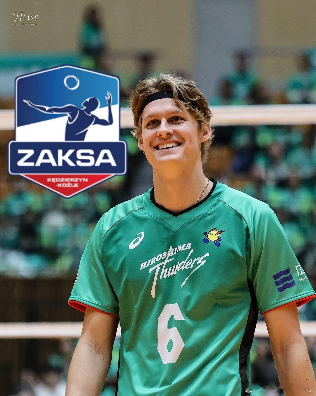 媒体曝美国男排年轻主攻罗宾逊新赛季将加盟波超肯杰仁科兹莱。不错不错，在日超的表现