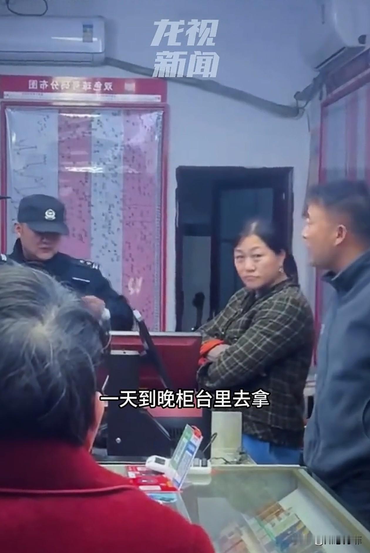 浙江，一彩票店内，男子像往常一样先刮后付，拿了张刮刮乐，结果幸运刮中10万大奖，