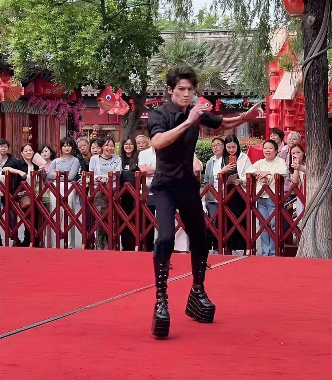 被拐卖到缅甸挑了半天脚筋发现还是鞋底子