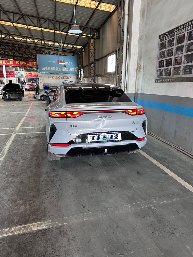 2850的车尾灯每次看到老汉都以为是宋L，跑进去一看又不是，路上基本看不到，在