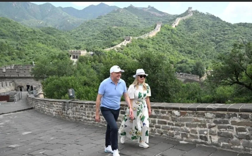 澳洲总理带未婚妻来中国玩？啥情况？澳洲总理来中国，长城是
