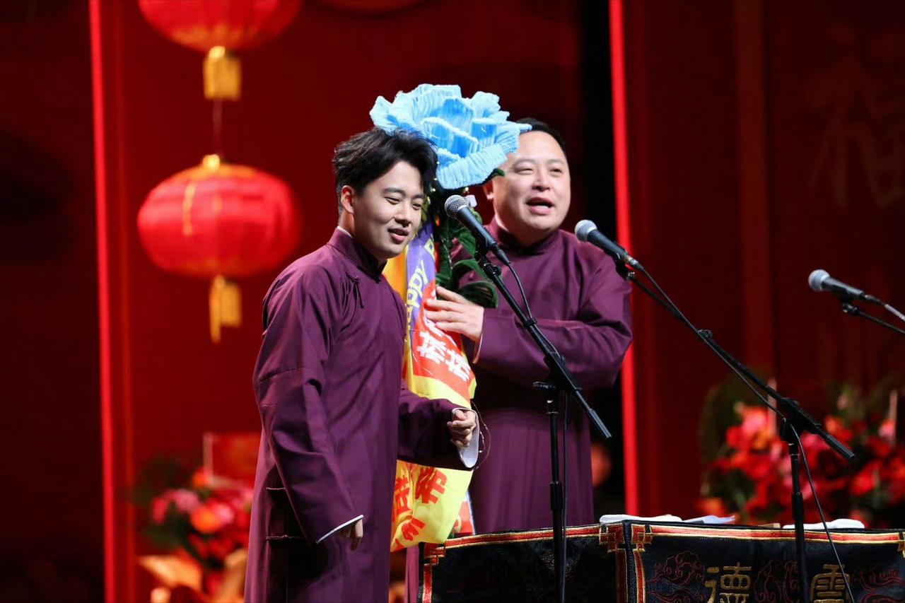 郭麒麟：鹤祥哥，我听说你之前动了退出德云社的念头，还跟师父起了冲突，是因为我转做