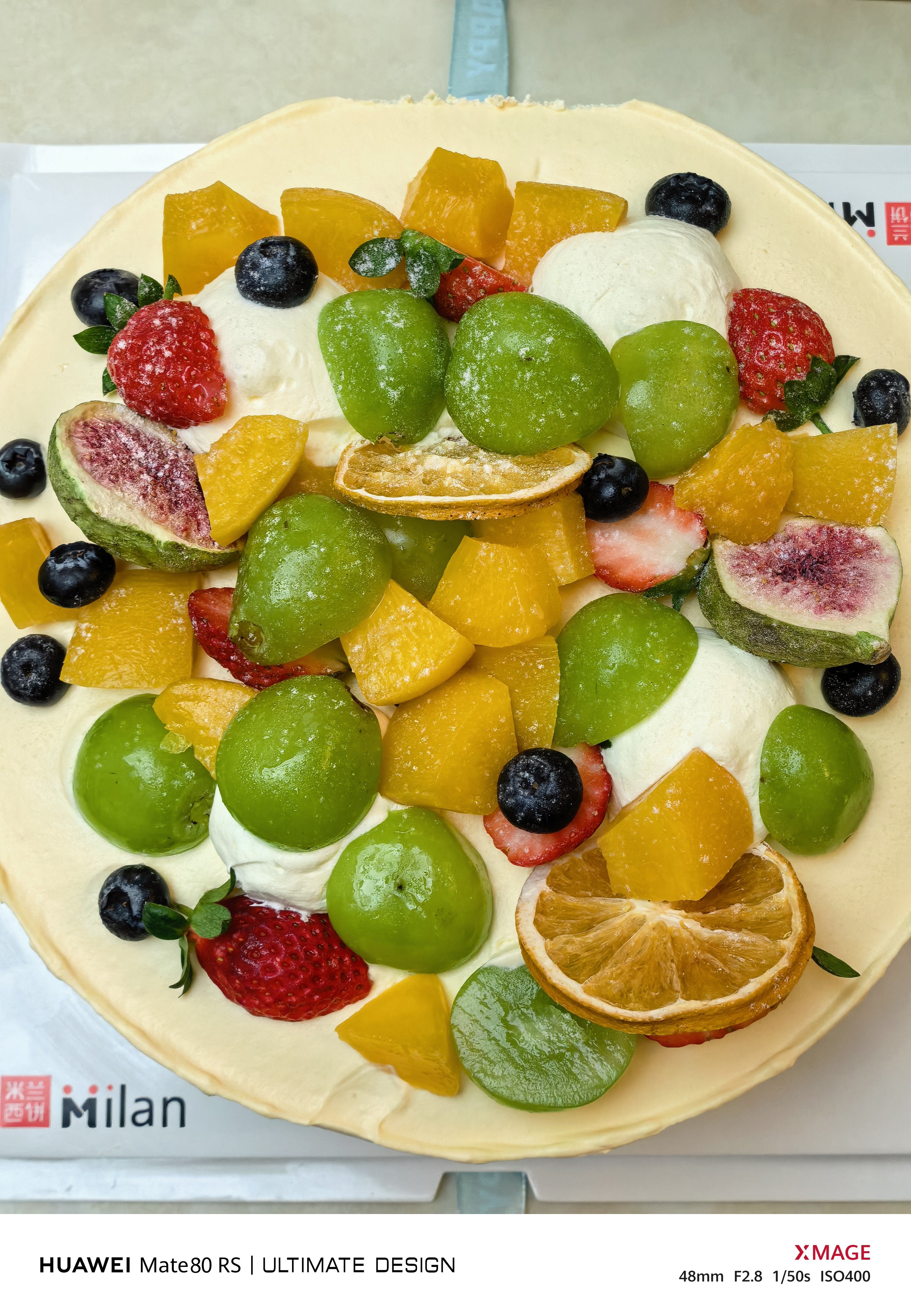 今天我生日，岚图汽车把生日蛋糕都送我家里了，太感谢了好贴心。