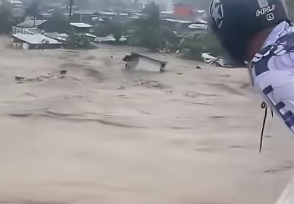 暴风雨来袭菲律宾，这次他们终于不会找我们伸手要救灾物资了吧！北京时间6月8