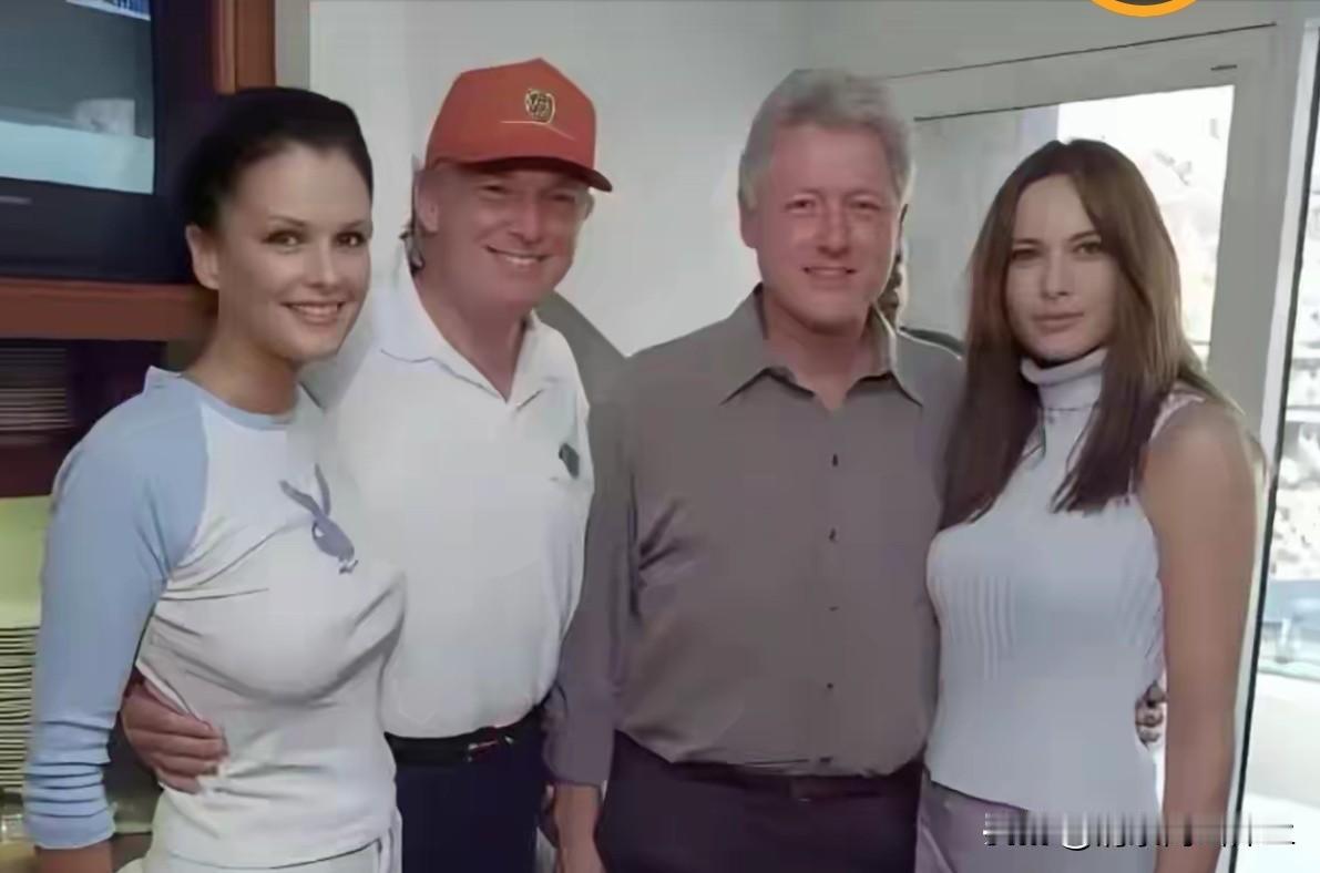 网络一张图片，吐槽一下！千禧年之际，地产大亨特朗普去拜访时任总统克林顿，这张