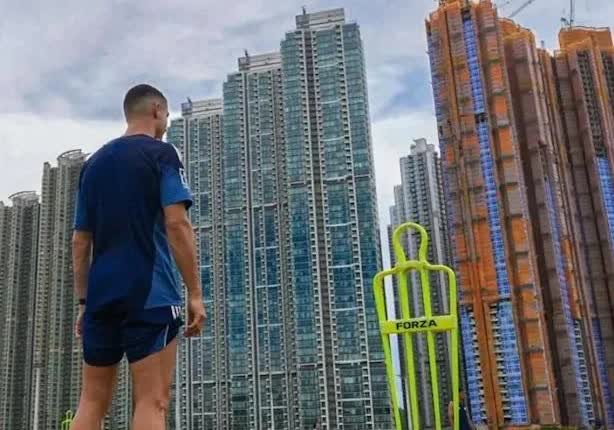 日薪600万也买不起香港楼C罗来港训练，网友先替他算破产。他一年