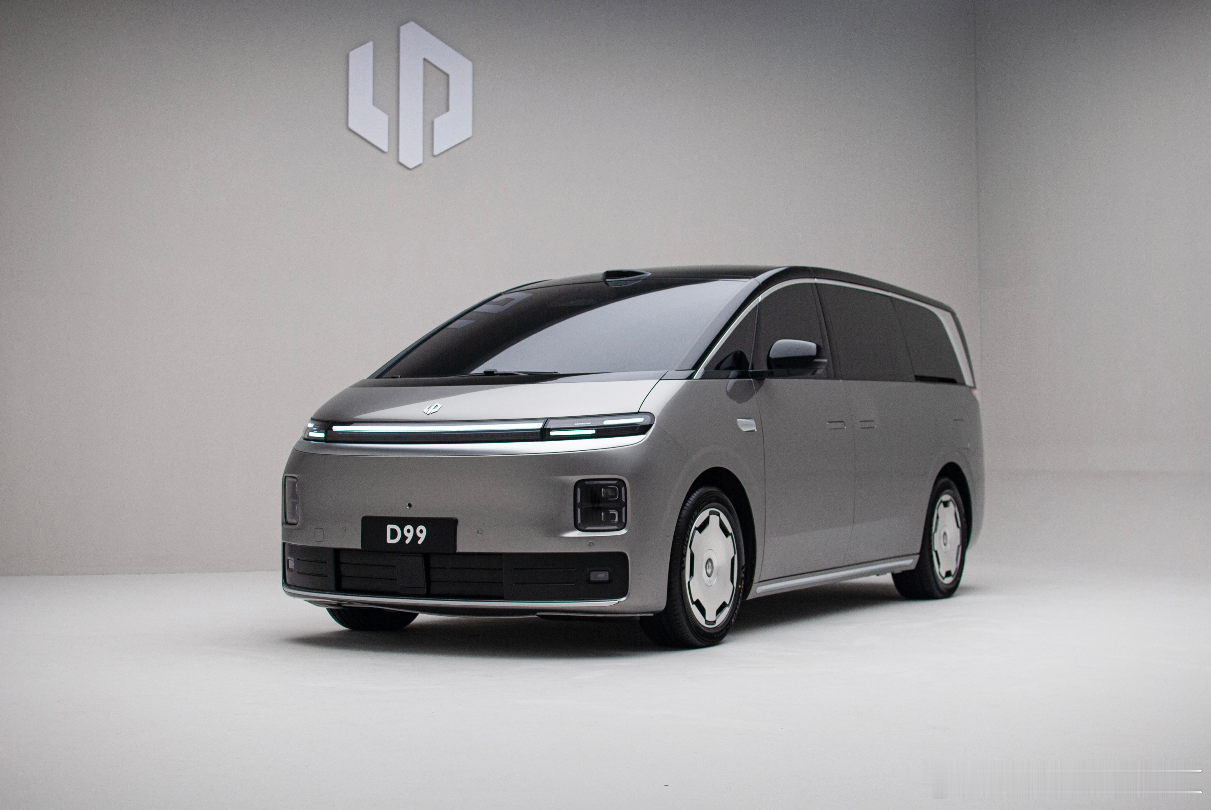 零跑D99欣赏！新能源汽车零跑D99纯电续航破增程MPV纪录零跑D99