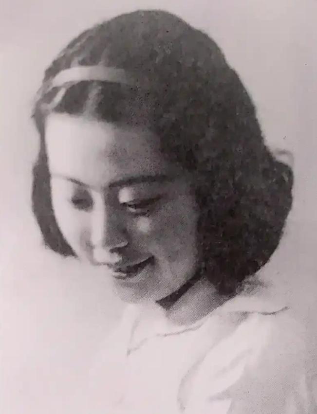 1946年，国民党6届2中全会上，国民党元老张继突然站起来对蒋介石说:“共产党就
