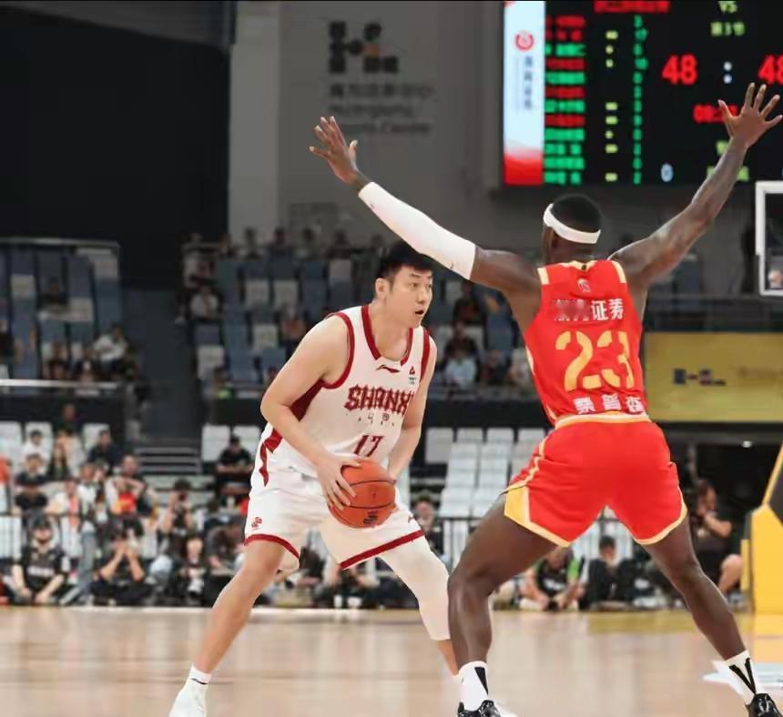 CBA季后赛四分之一决赛，山西汾酒胜浙江浙商证券，焦海龙的表现甚为关键。山西队