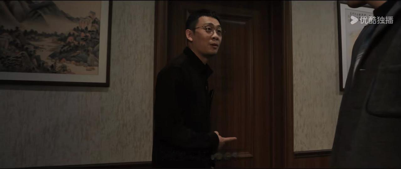 张译在《以法之名》中的表现过于抽象了！明明这是一部反腐扫黑大剧，可是张译却时