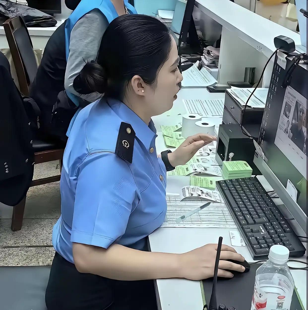 不懂就问[捂脸哭]这是什么级别？才能有这样的气势！