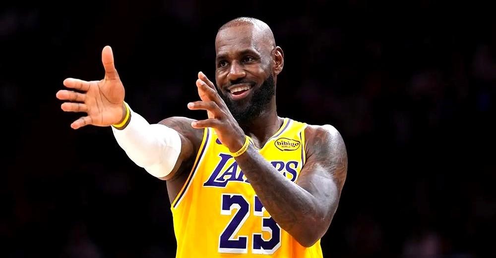 湖人真要动真格了！老詹缺阵，东契奇和里夫斯带队，战绩竟然是10胜2负，胜率直