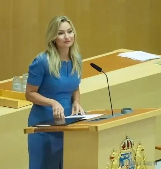 瑞典议会全票通过新法律，2026年7月起就不让堂表亲结婚了。消息传回国内，好多人