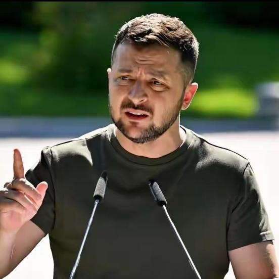 俄乌最大换俘破纪录！1200人回家背后，战争真能降温吗？