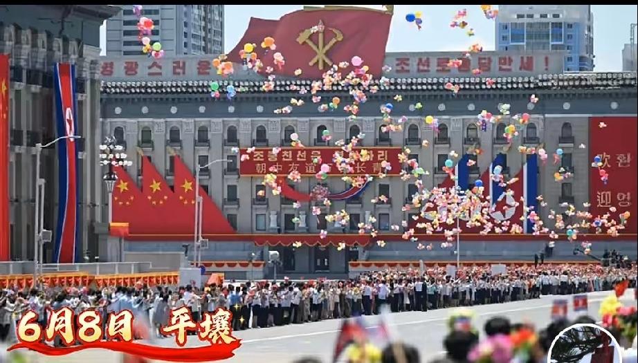 固然“隆重”，其实大可不必。待人以诚，不在形式。家国之交也是如此。把满满的诚