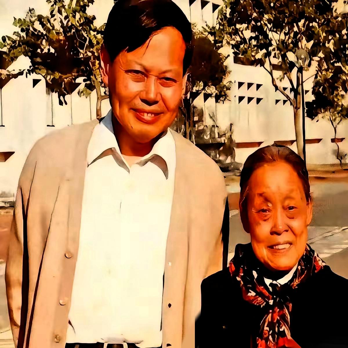 80年代杨振宁给妈打“月薪针”!这才是孝心最该有的样子谁能想到,上世纪80