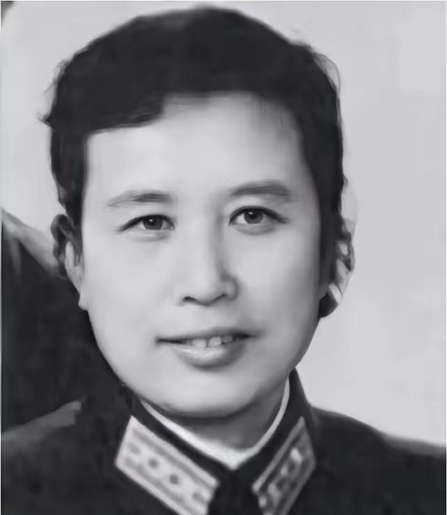 15岁富家女逃婚去延安，死活不当官太太，却在1978年的德国波恩，哭得几近昏打镇